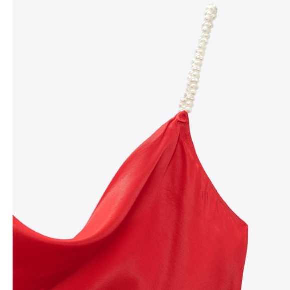 Asymmetrical Pearl Top Red Zara - Picture 7 of 12